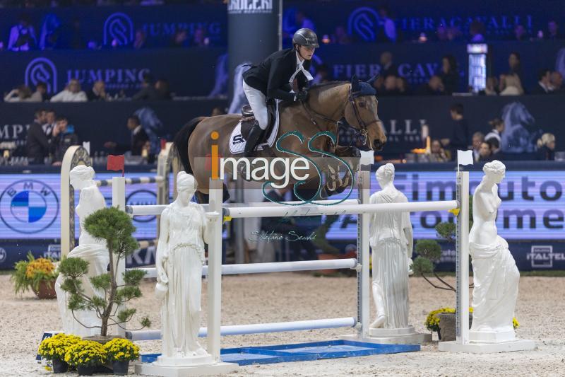 Duffy Michael (IRL) riding Claptonn Mouche_Verona_20241109_SS358584.jpg